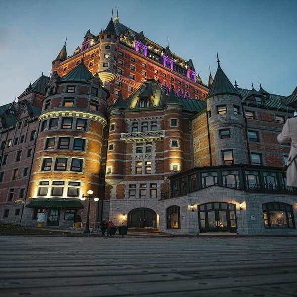 Monuments et sites historiques du Québec, illustrant l’héritage culturel et l’histoire riche de la province, un atout pour les immigrants curieux de découvrir leur nouveau milieu de vie.