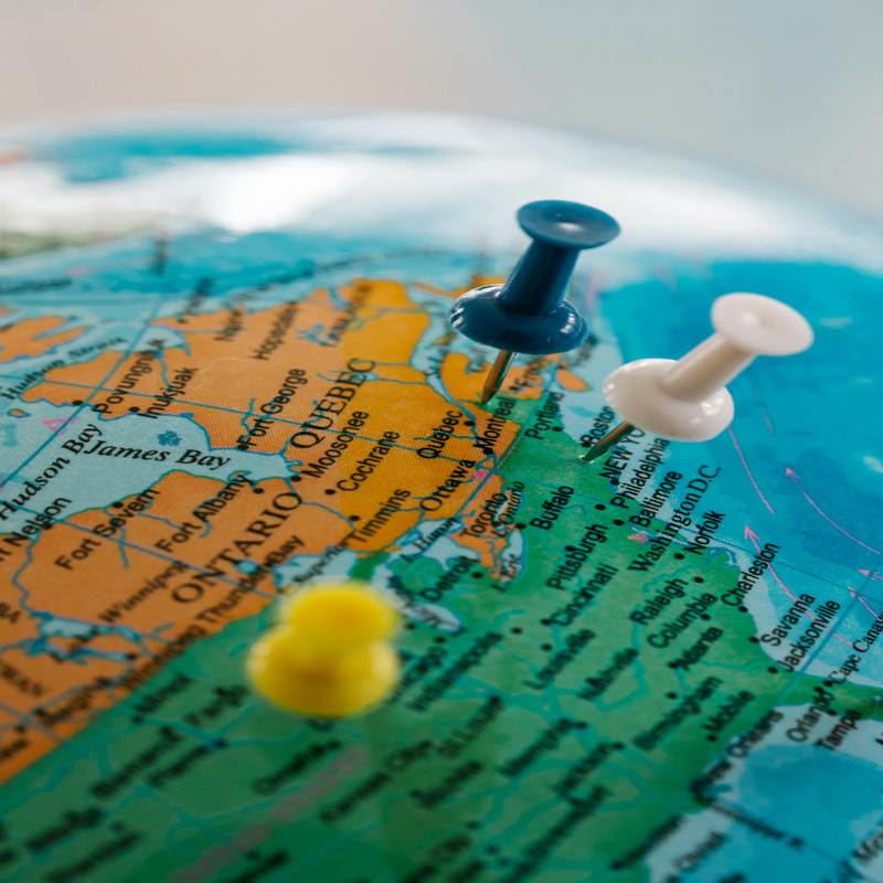 Paysage du Québec illustrant son vaste territoire et ses nombreuses opportunités en matière d’emploi, d’éducation et de qualité de vie pour les immigrants.